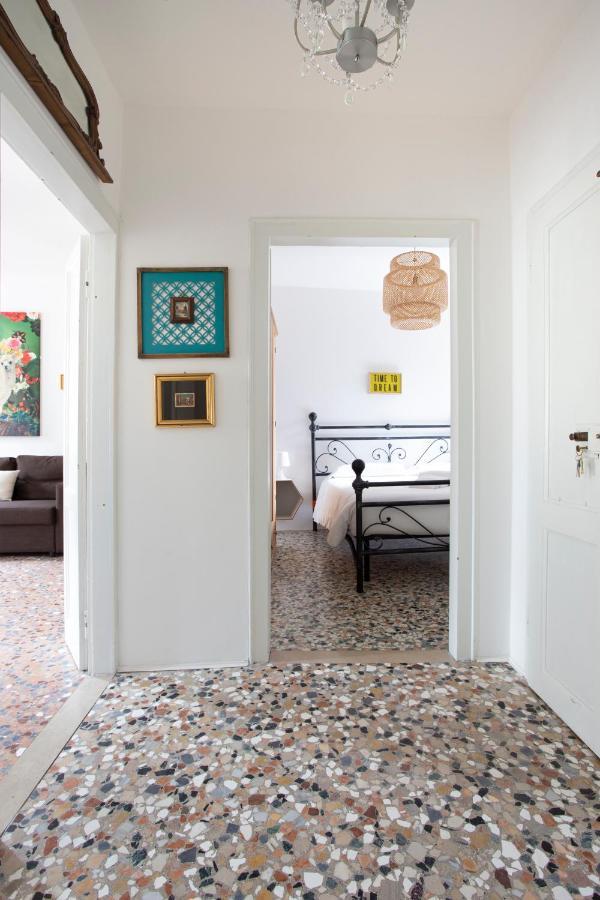 Appartement Biennale Giardini à Venise Extérieur photo